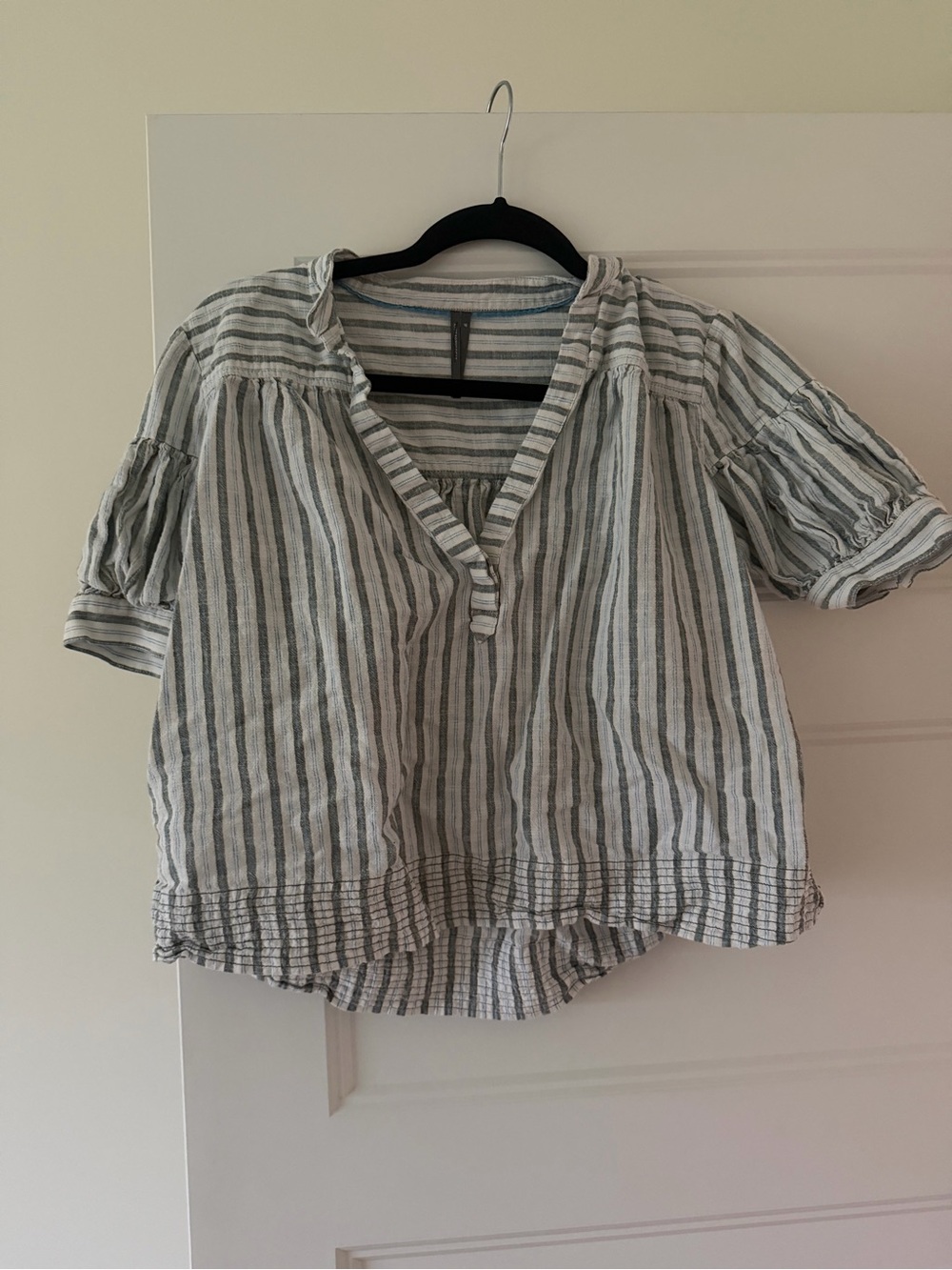 Anthropologie Striped V-Neck short sleeve linen/cotton top size SP